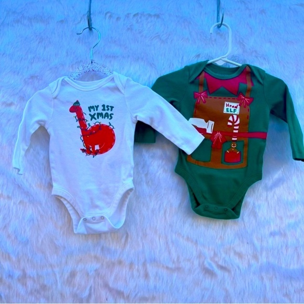 Old Navy My First‎ Christmas Long Sleeve Bodysuit DINO/onesie. Christmas/…